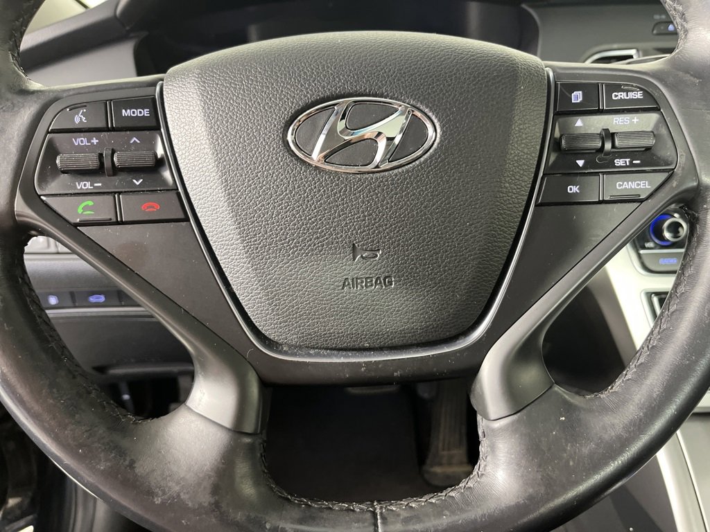Used 2017 Hyundai Sonata Sport w/ Value Edition Package 02 image 16