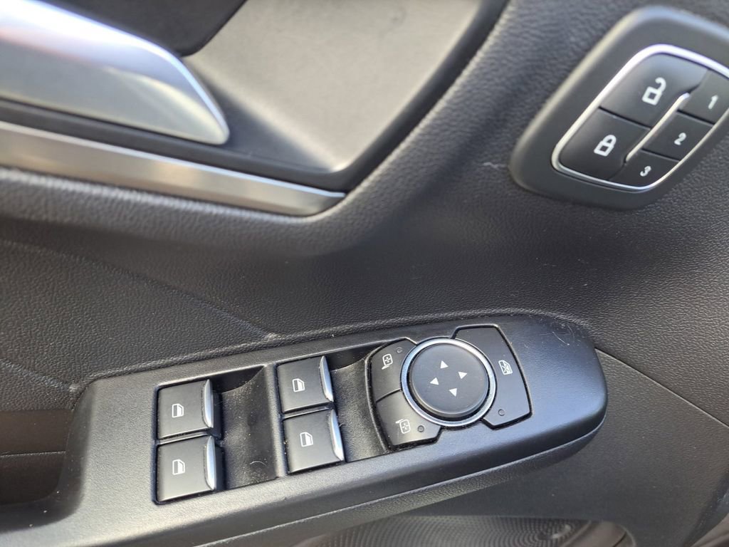 Used 2022 Ford Escape Titanium image 25