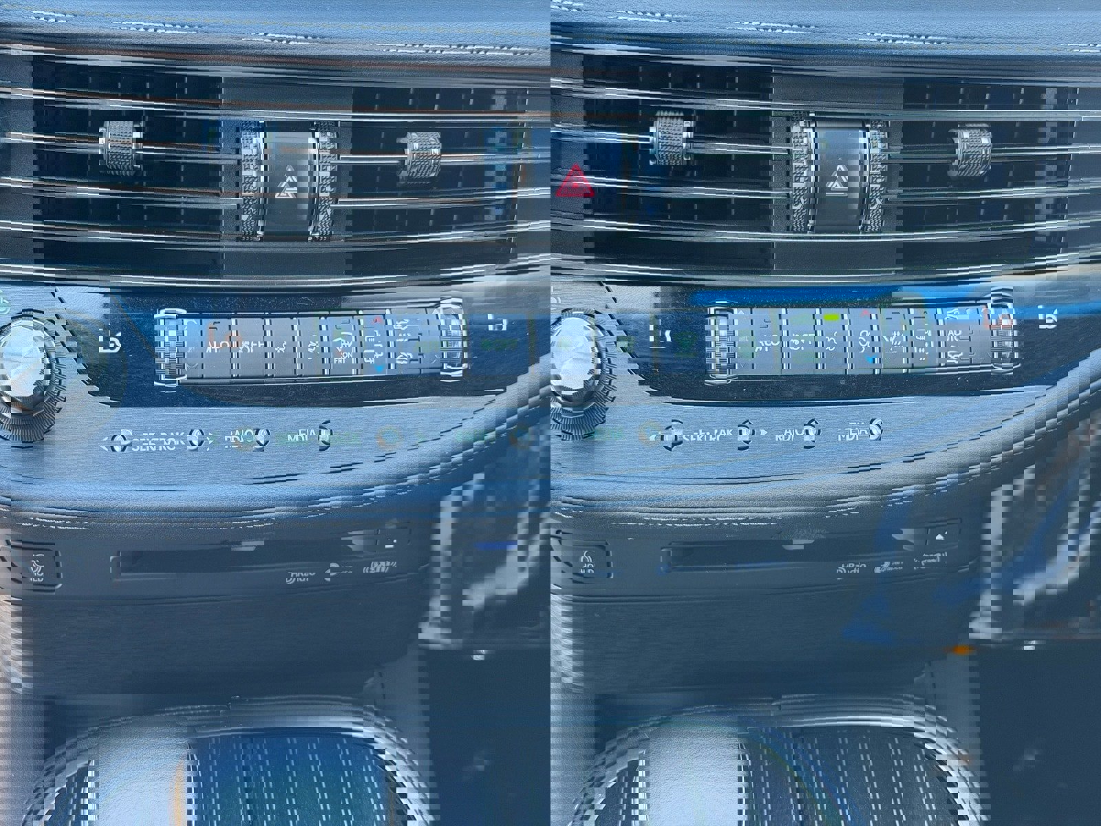 Used 2019 Lexus LS 500 image 29