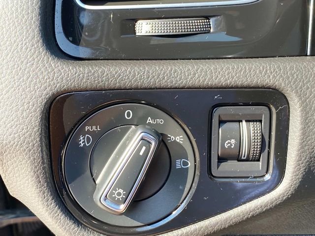 Used 2021 Volkswagen GTI Autobahn image 16