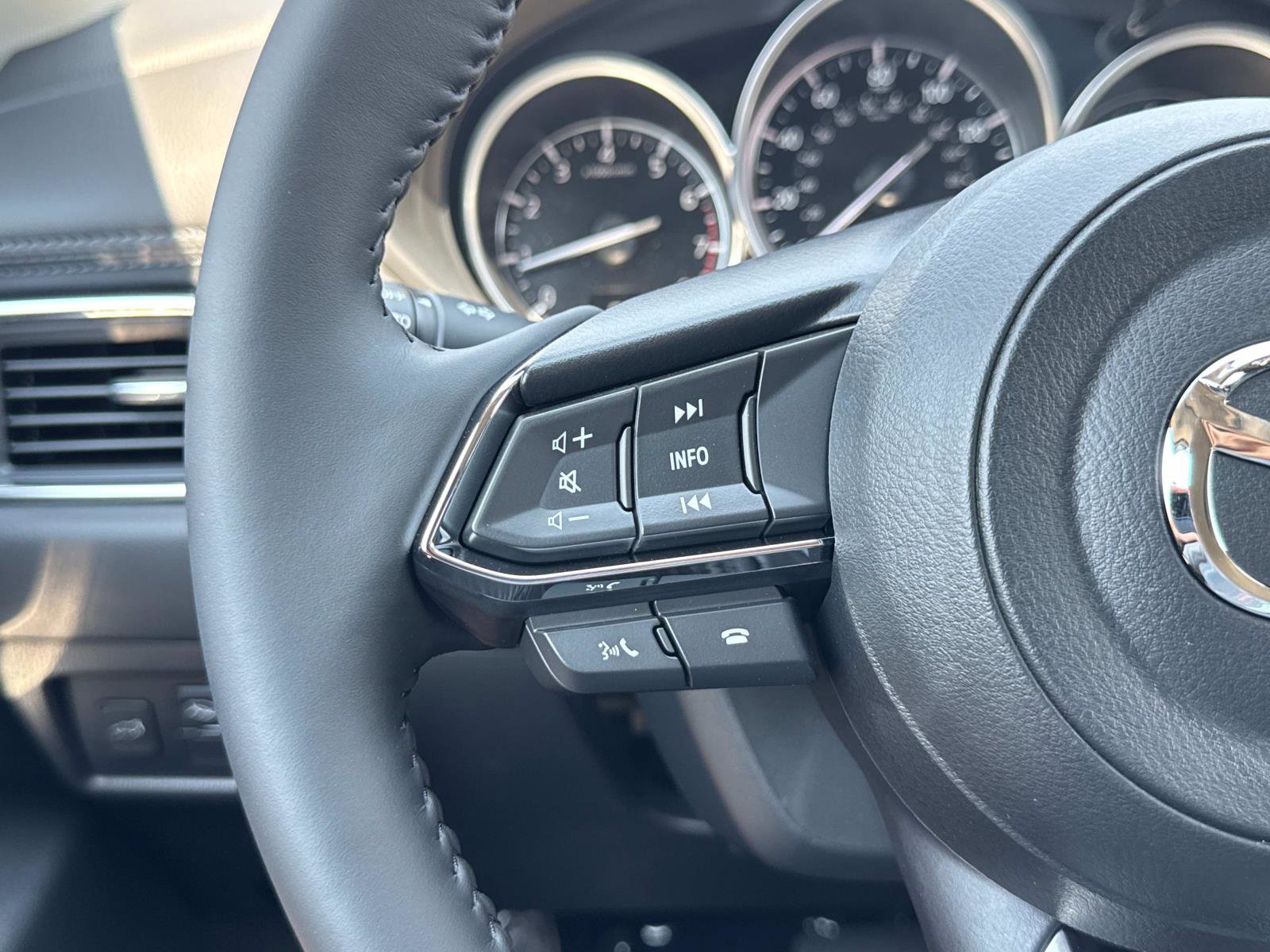 New 2025 MAZDA CX-5 AWD 2.5 S w/ Preferred Package image 9