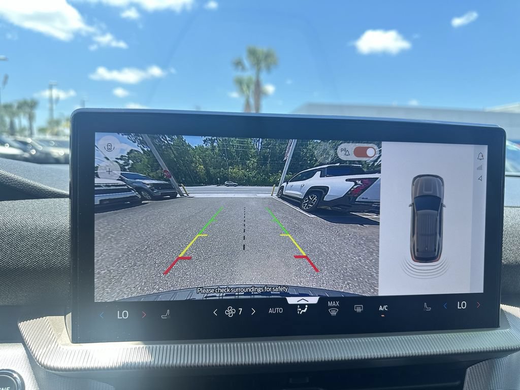 Used 2025 Ford Explorer Active RWD image 25