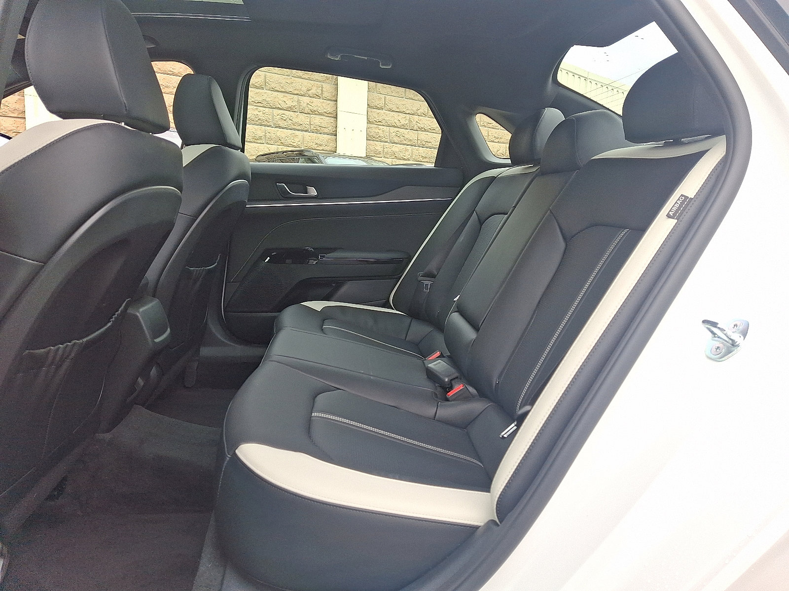 Used 2025 Kia K5 GT-Line w/ GT-Line Premium Package image 10