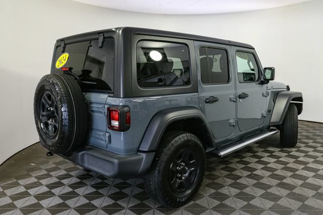 Used 2024 Jeep Wrangler Unlimited Sport AWD/4WD image 12