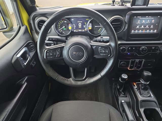 Used 2023 Jeep Wrangler Unlimited w/ Cold Weather Group image 17