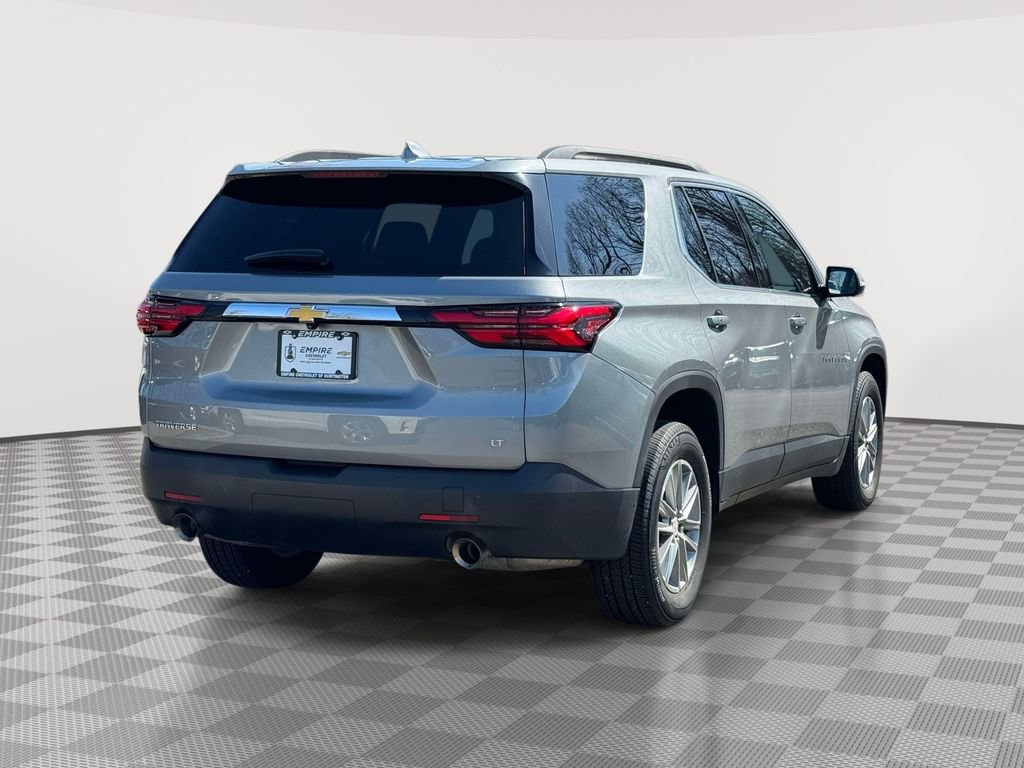 Used 2023 Chevrolet Traverse LT FWD image 3