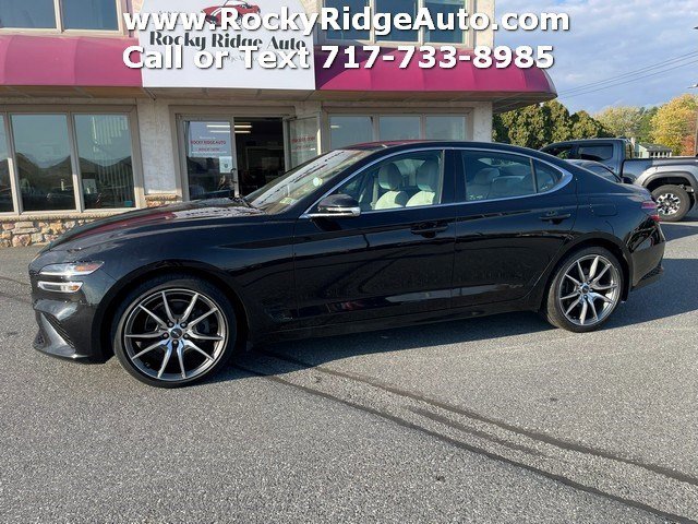 Used 2023 Genesis G70 2.0T image 4