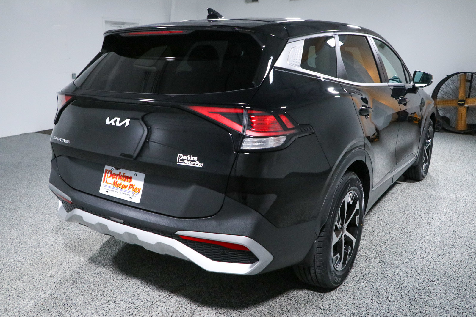 Used 2023 Kia Sportage EX FWD image 7