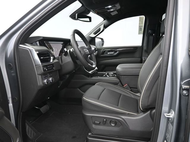 Used 2025 GMC Yukon XL Elevation image 17