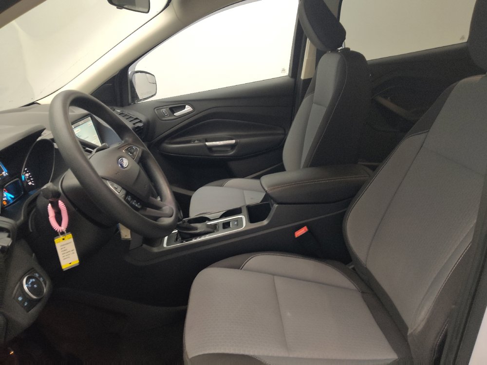 Used 2018 Ford Escape SE w/ SE Sync 3 Package AWD/4WD image 17