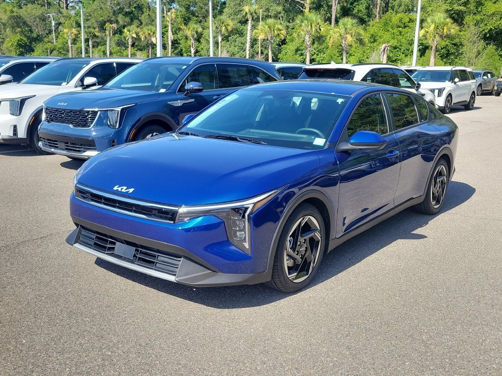 New 2026 Kia K4 GT-Line Turbo FWD image 3