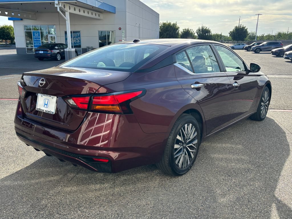 Used 2025 Nissan Altima 2.5 SV FWD image 5