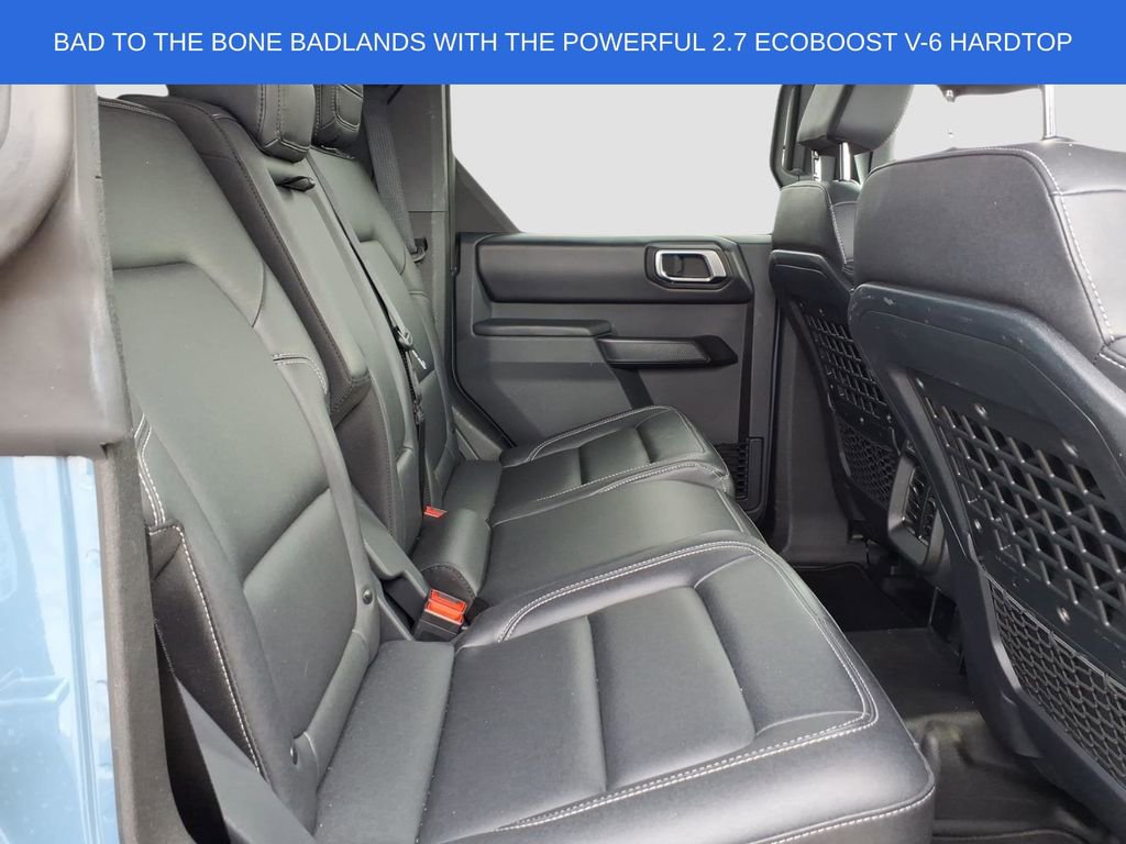 Used 2025 Ford Bronco Badlands image 13