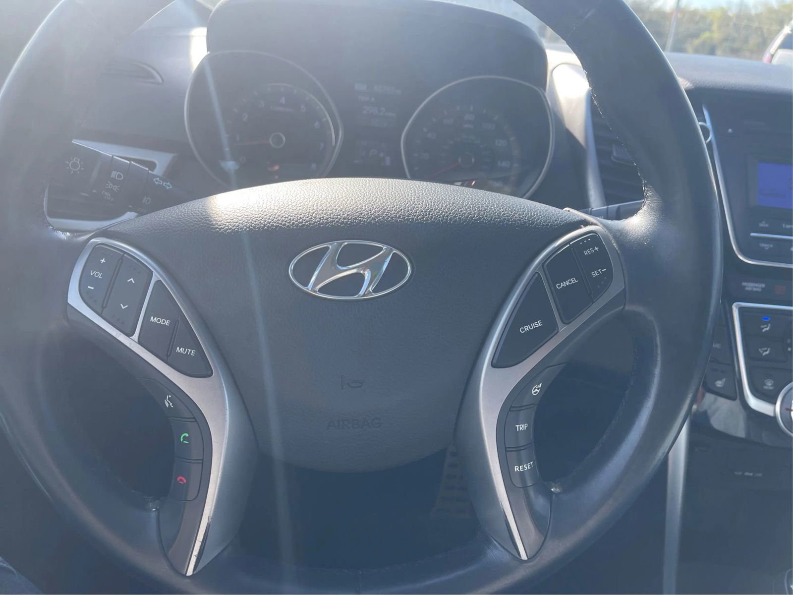 Used 2013 Hyundai Elantra GT w/ Style Pkg image 14