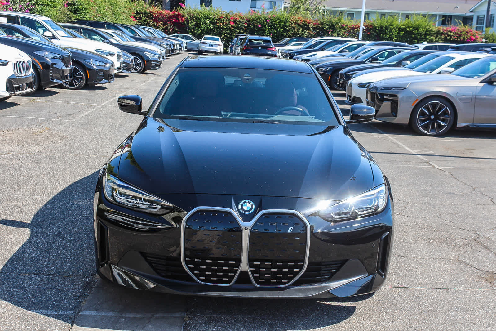Used 2023 BMW i4 eDrive35 w/ Premium Package RWD image 2