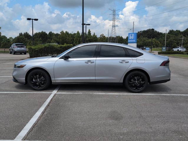 Certified 2025 Honda Accord SE image 9