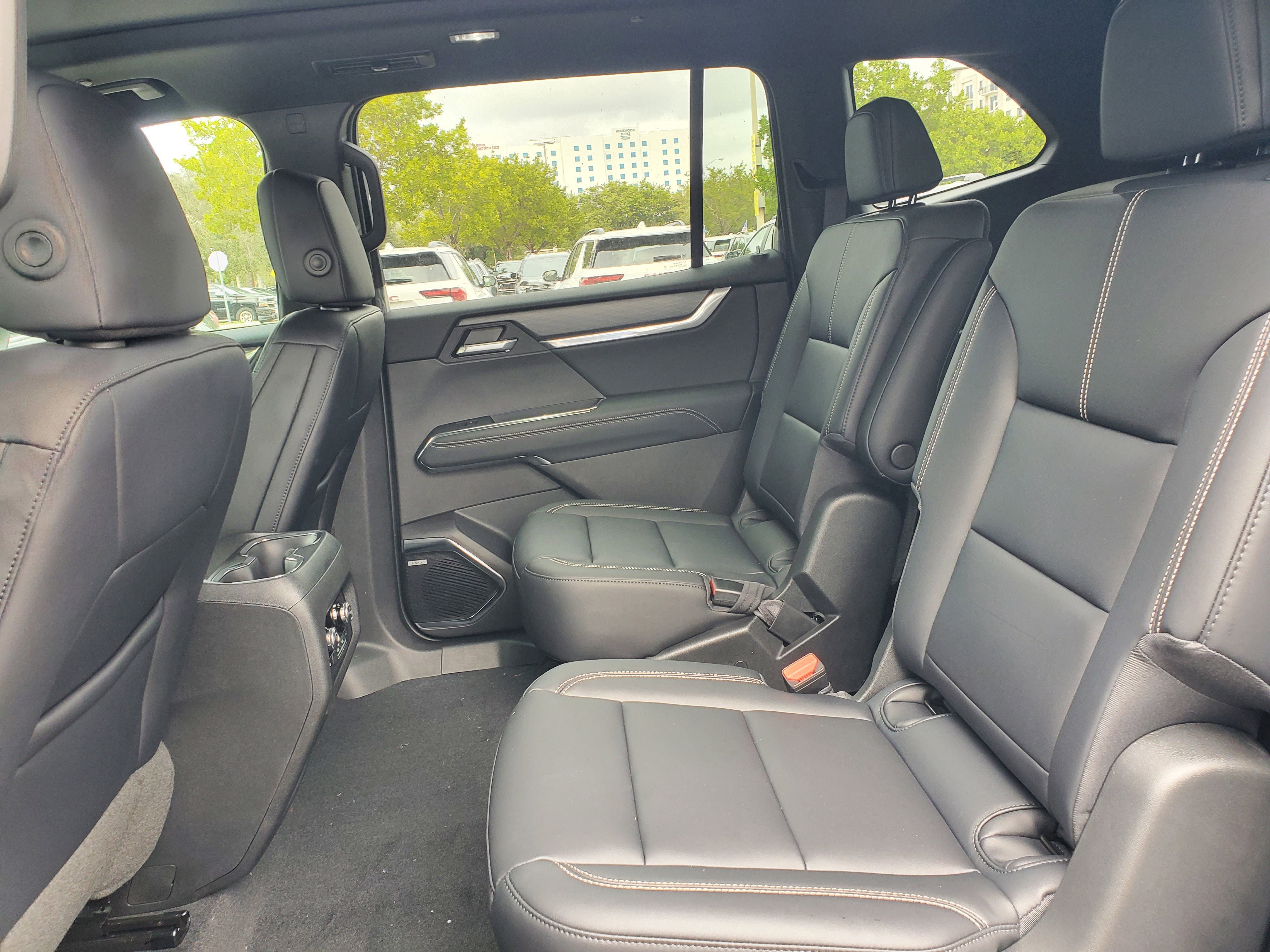 New 2026 GMC Acadia Elevation w/ Black Edition FWD image 7