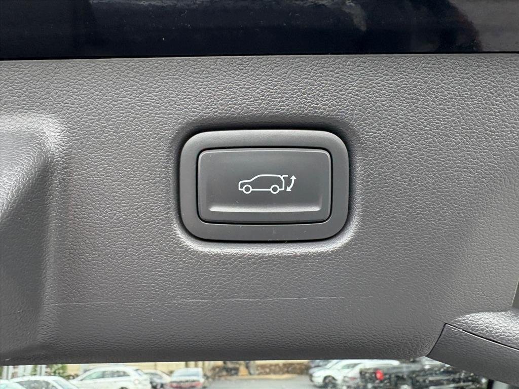 Certified 2025 Hyundai Kona Limited AWD/4WD image 22