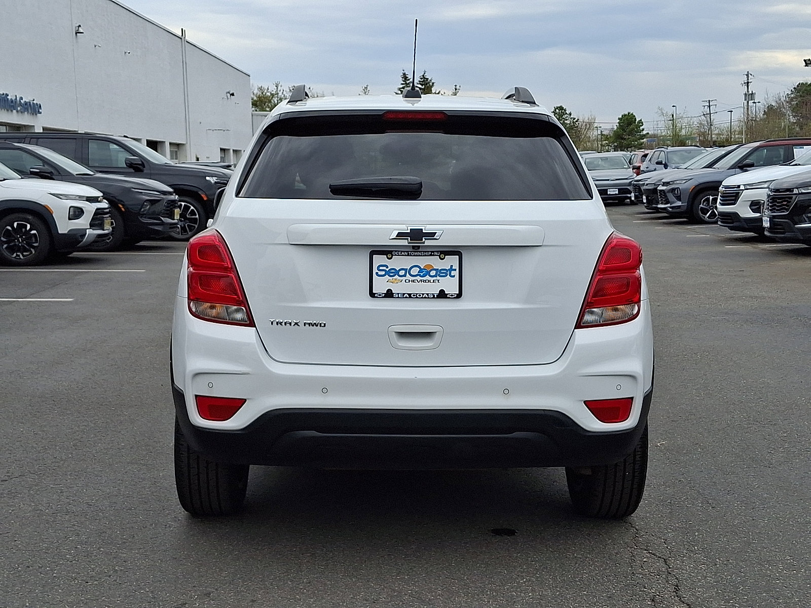 Used 2022 Chevrolet Trax LT w/ Driver Confidence Package image 6