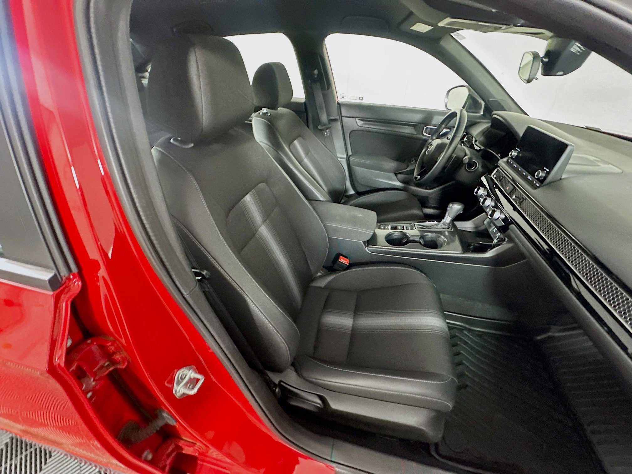 Used 2025 Honda Civic Sport image 29
