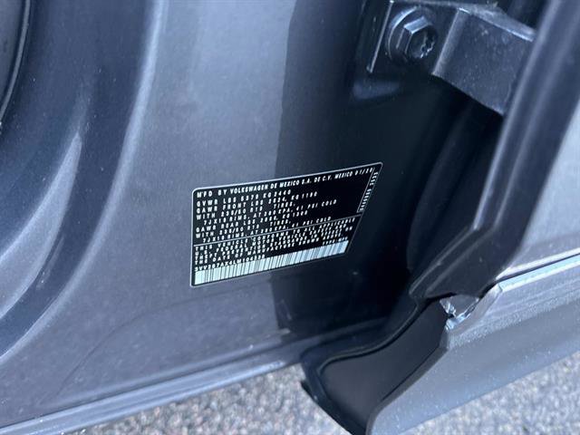 Used 2020 Volkswagen Tiguan SEL w/ 3rd Row Seat Package image 21