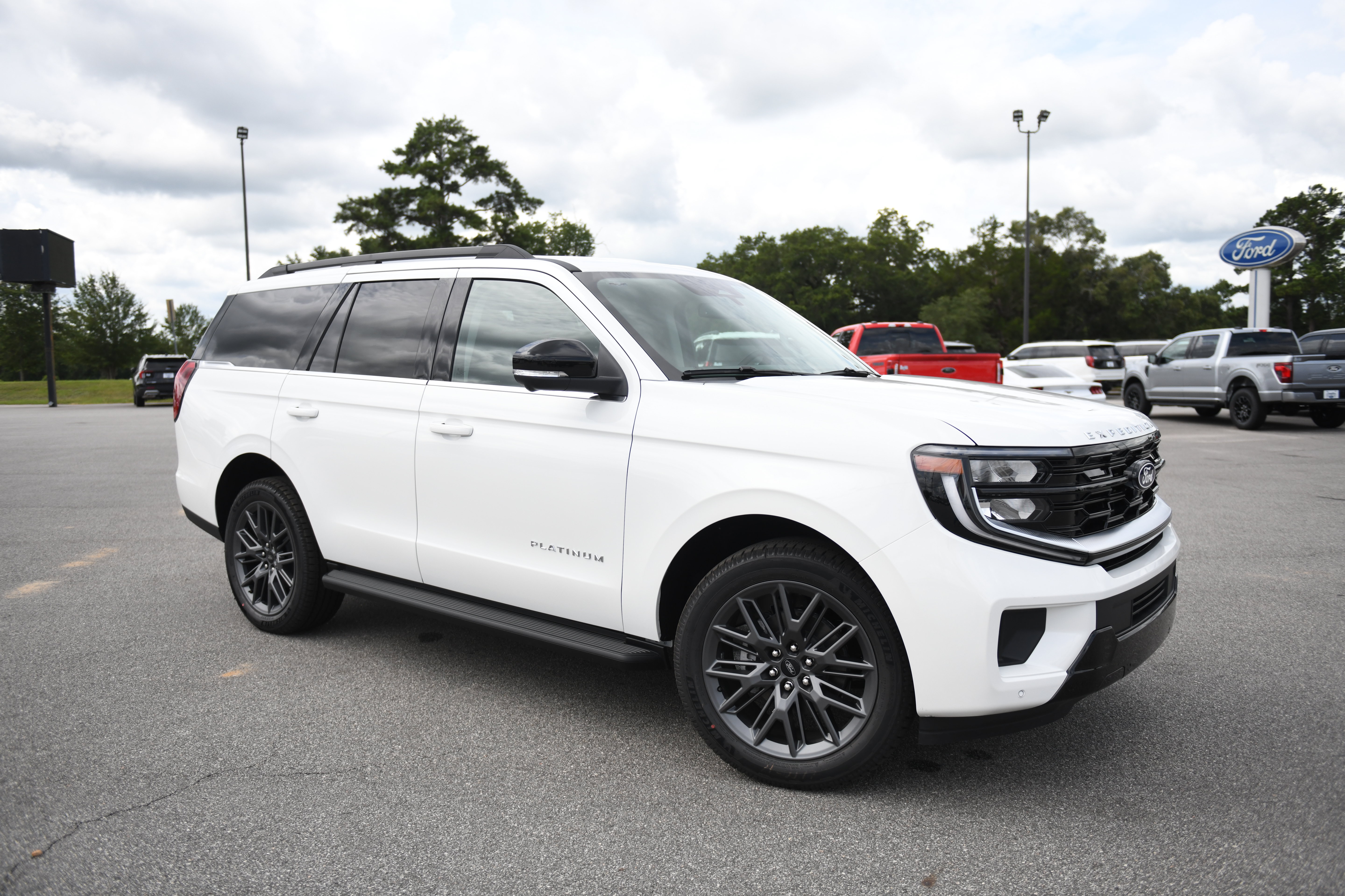 New 2027 Ford Expedition Platinum