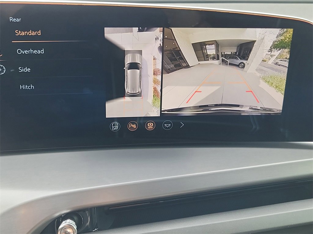 New 2026 Cadillac Vistiq Platinum image 17