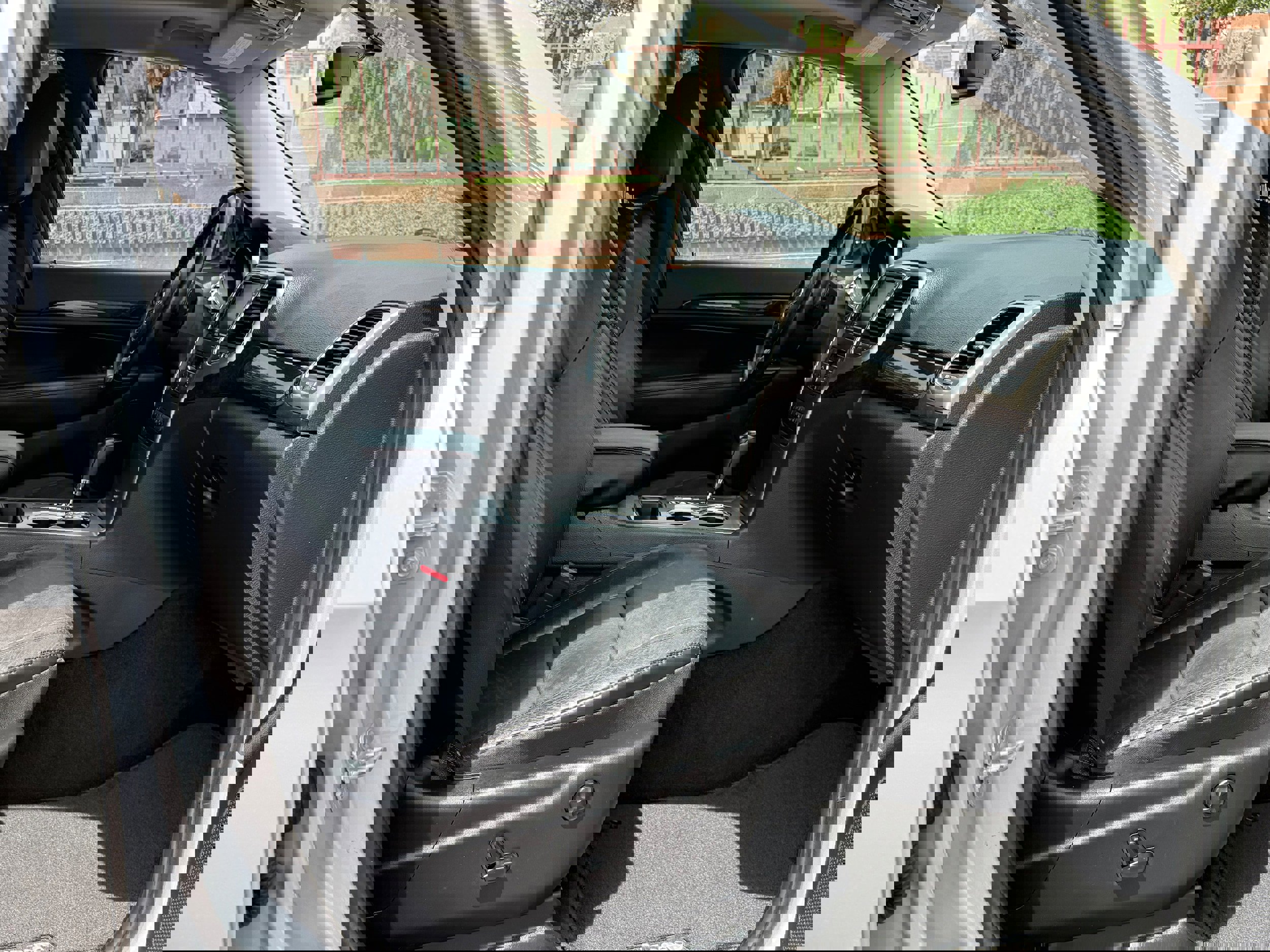 Used 2013 Jeep Grand Cherokee Laredo AWD/4WD image 11