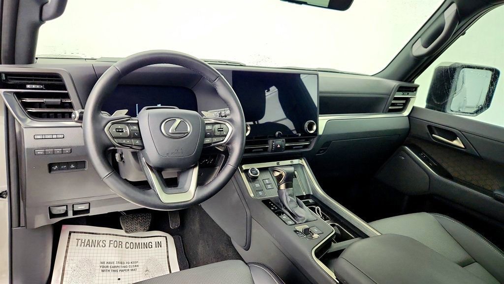 Used 2024 Lexus GX 550 AWD/4WD image 12