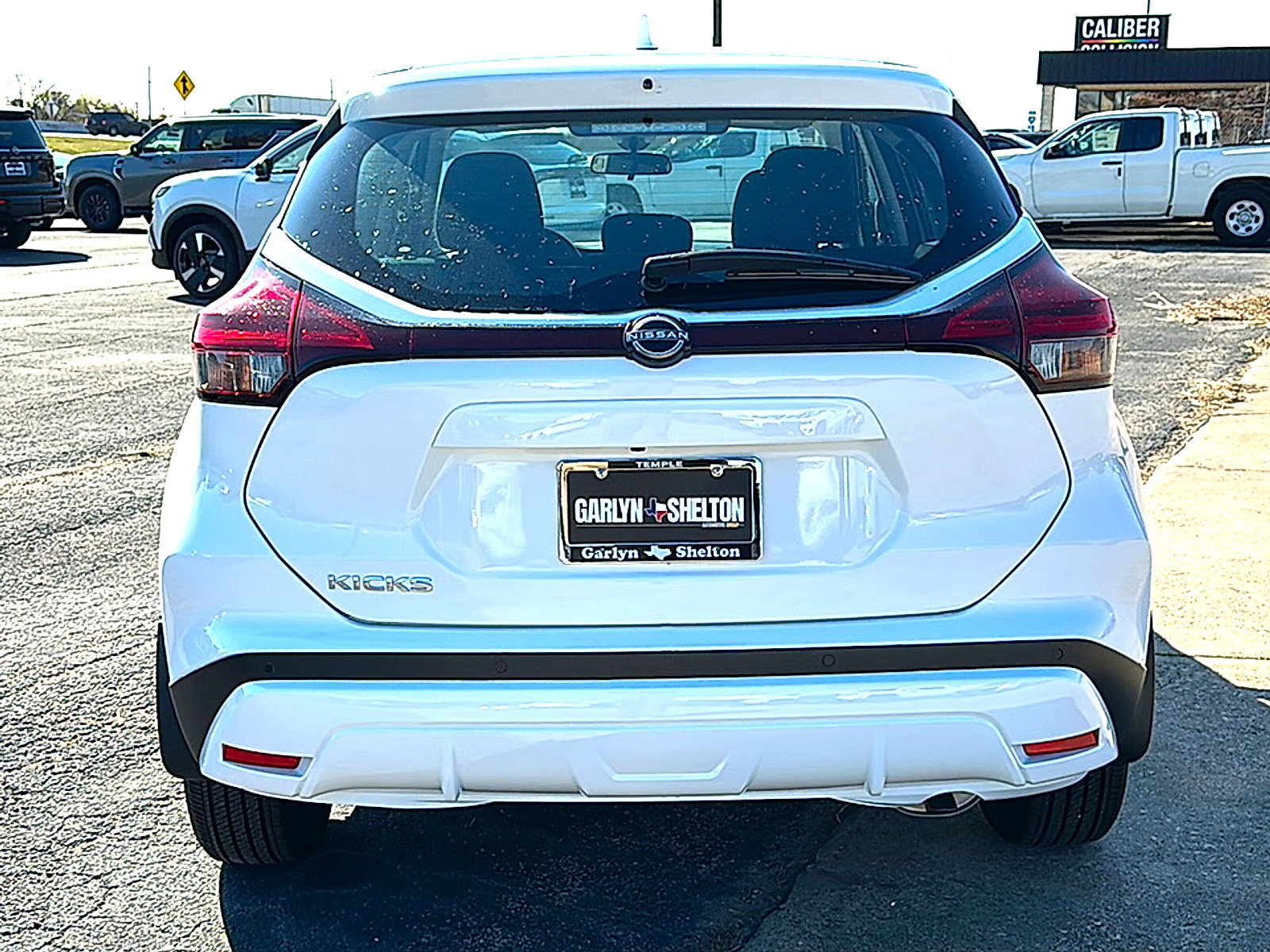New 2025 Nissan Kicks Play S FWD image 7
