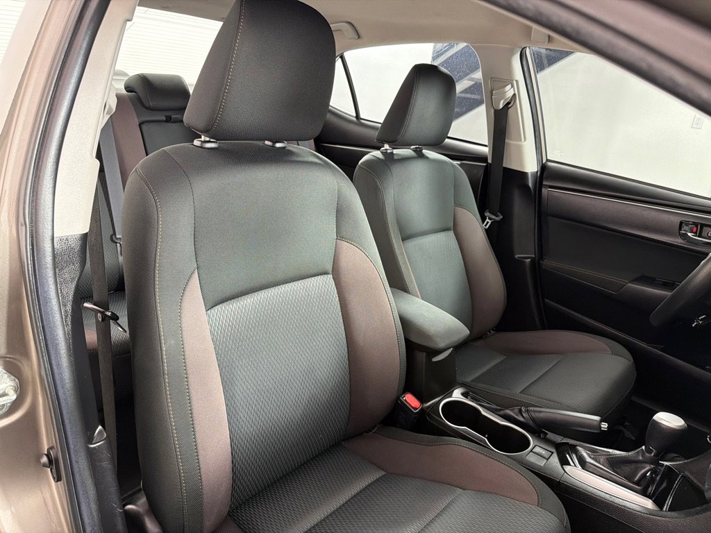 Used 2019 Toyota Corolla LE image 23