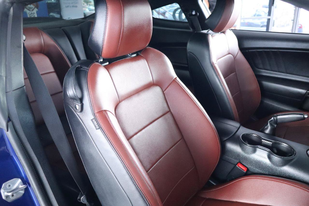 Used 2016 Ford Mustang Premium RWD image 37