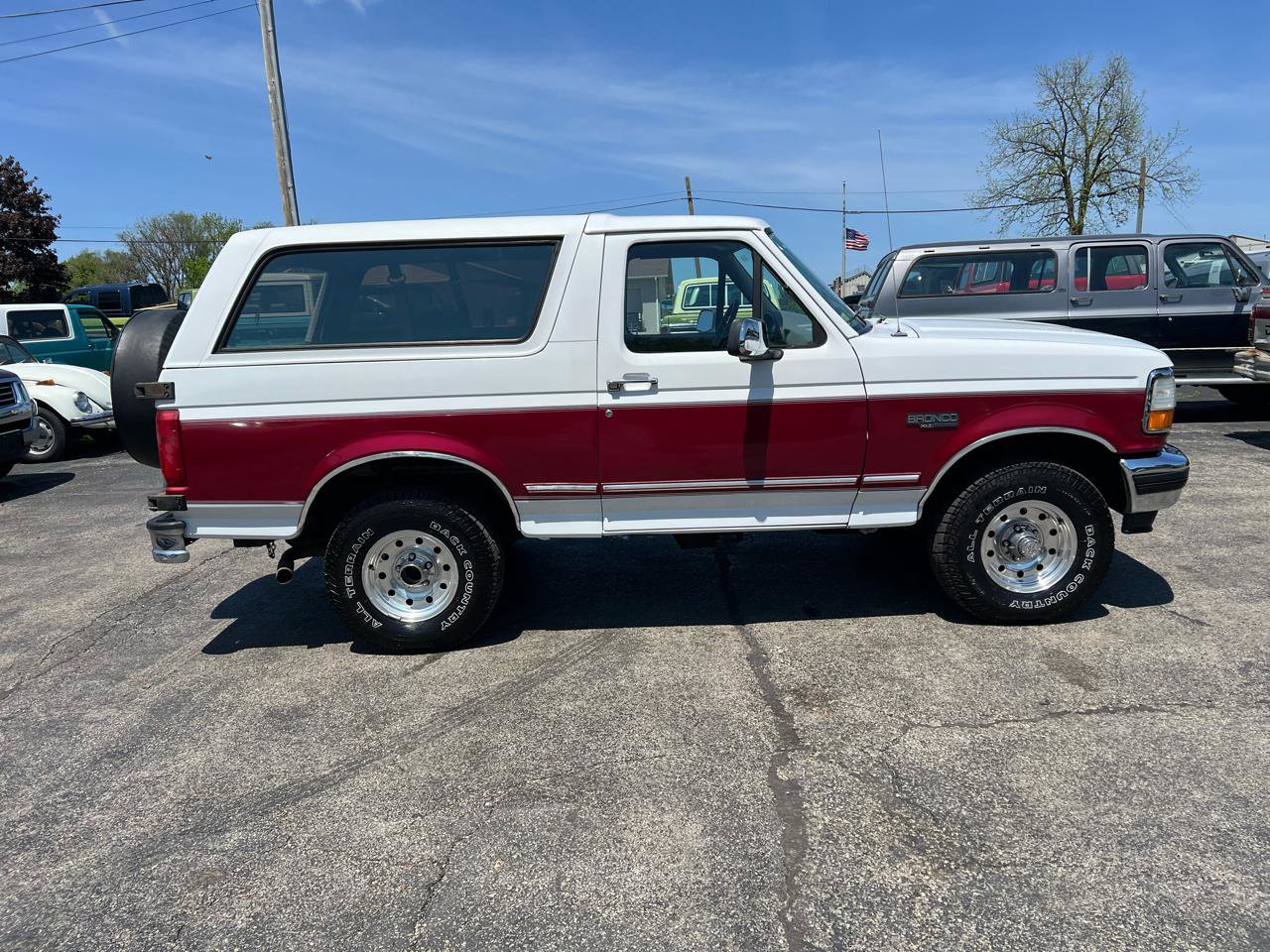 Used 1994 Ford Bronco XLT AWD/4WD image 5