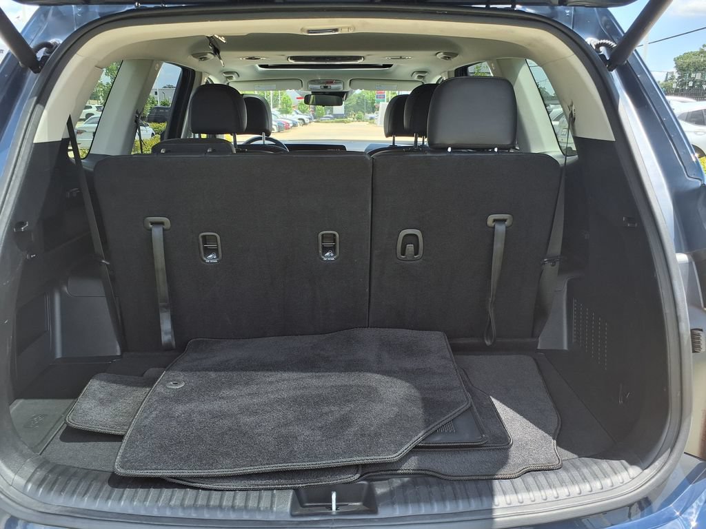Used 2025 Kia Telluride S FWD image 12