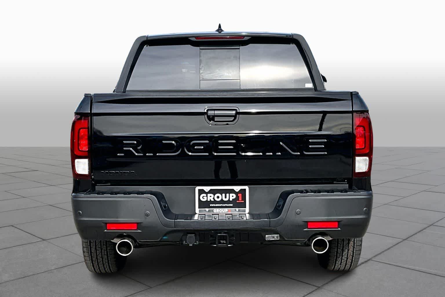 New 2026 Honda Ridgeline Black Edition image 4