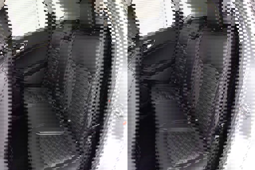 Used 2024 Ford Edge SEL image 12