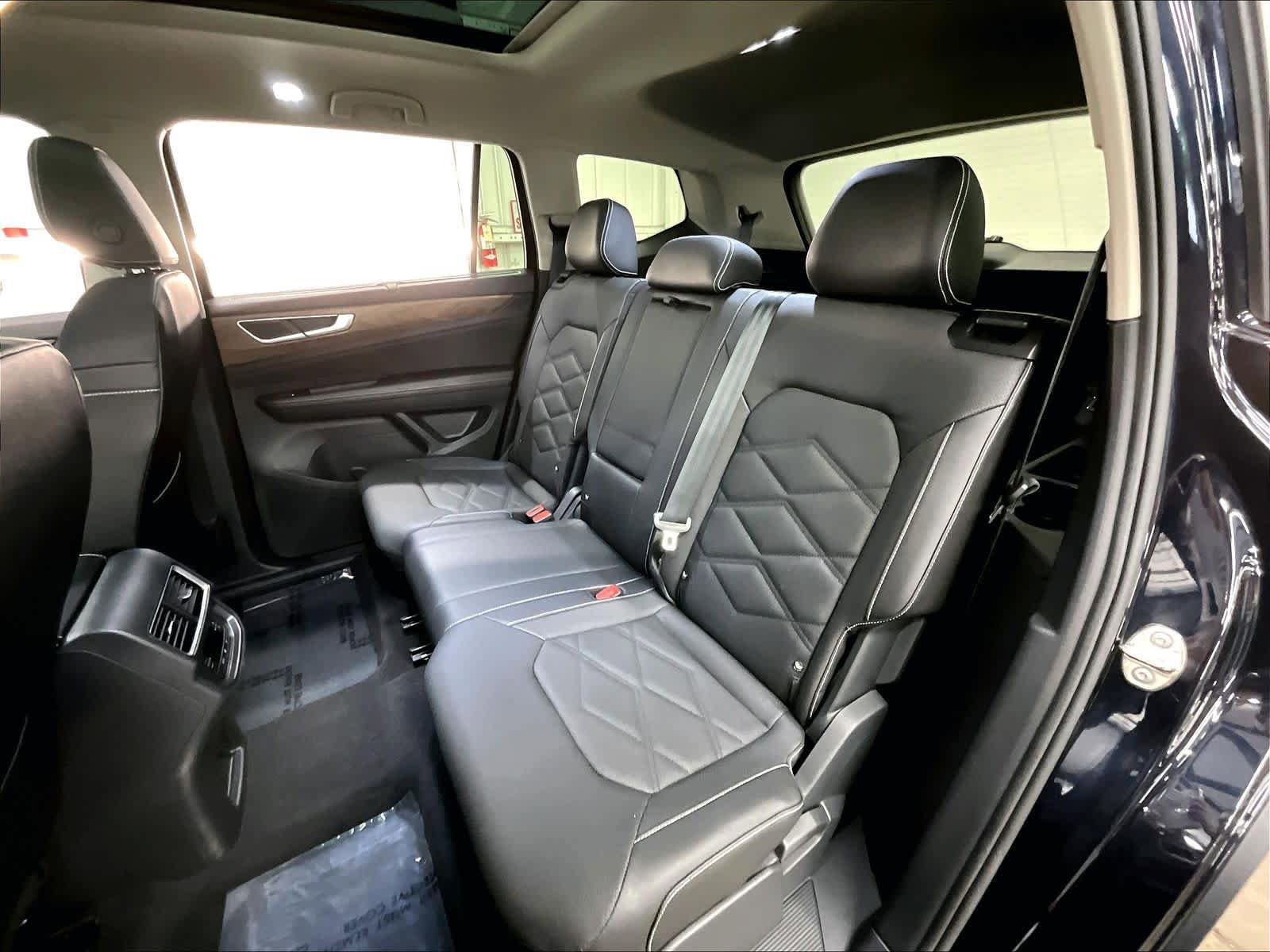 Certified 2026 Volkswagen Atlas SE w/ Panoramic Sunroof Package AWD/4WD image 29