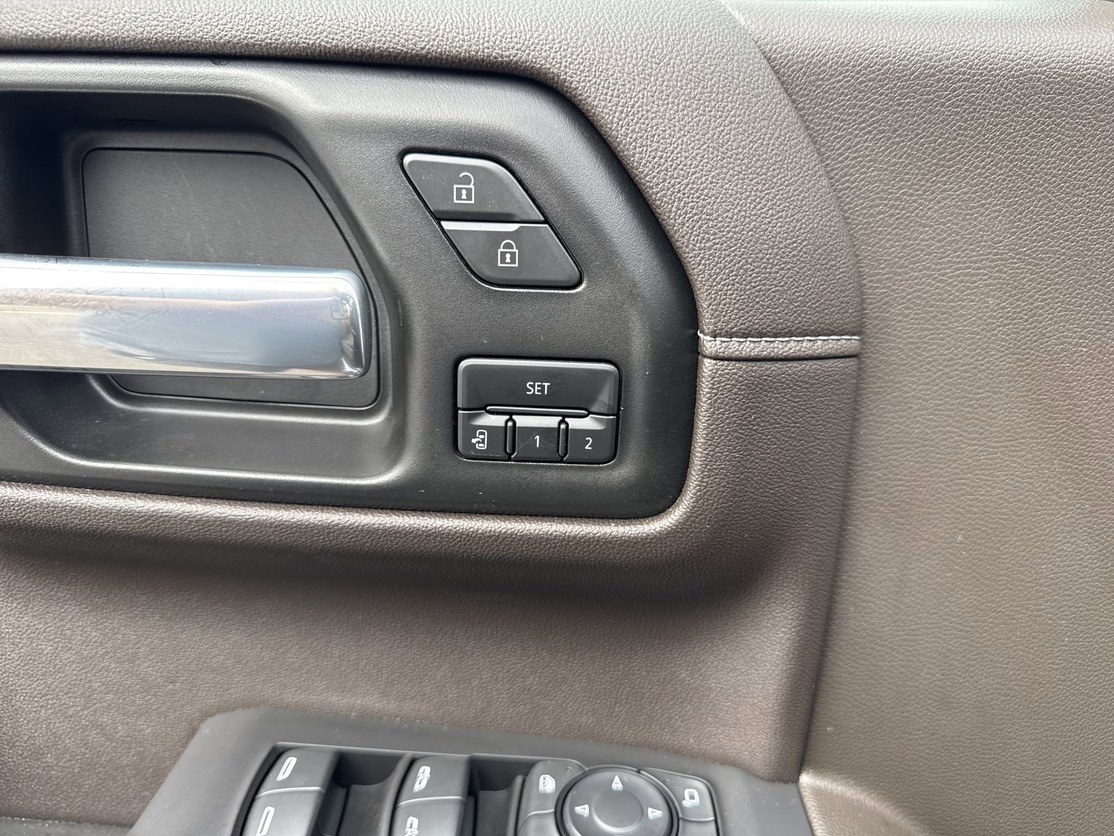 Used 2021 Chevrolet Silverado 1500 LTZ w/ LTZ Premium Package image 41