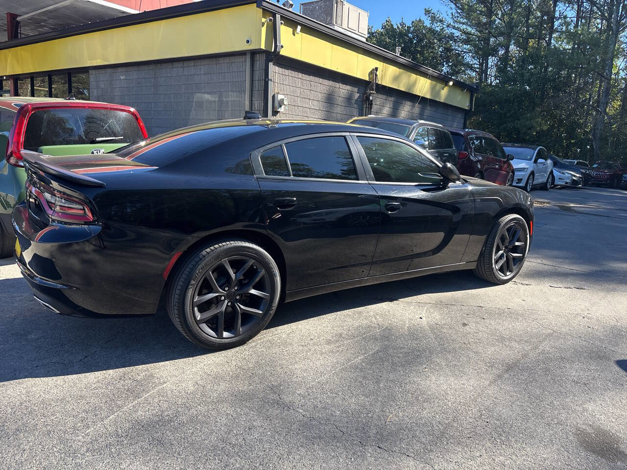 Used 2022 Dodge Charger SXT w/ Blacktop Package image 5