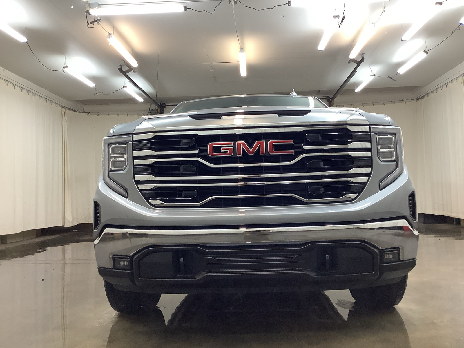 New 2026 GMC Sierra 1500 SLT w/ SLT Convenience Package AWD/4WD image 10