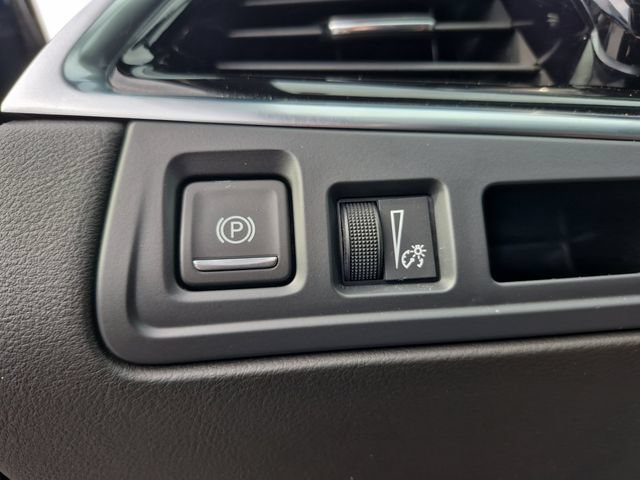 Used 2024 Cadillac XT6 Luxury w/ LPO, Floor Liner Package AWD/4WD image 25