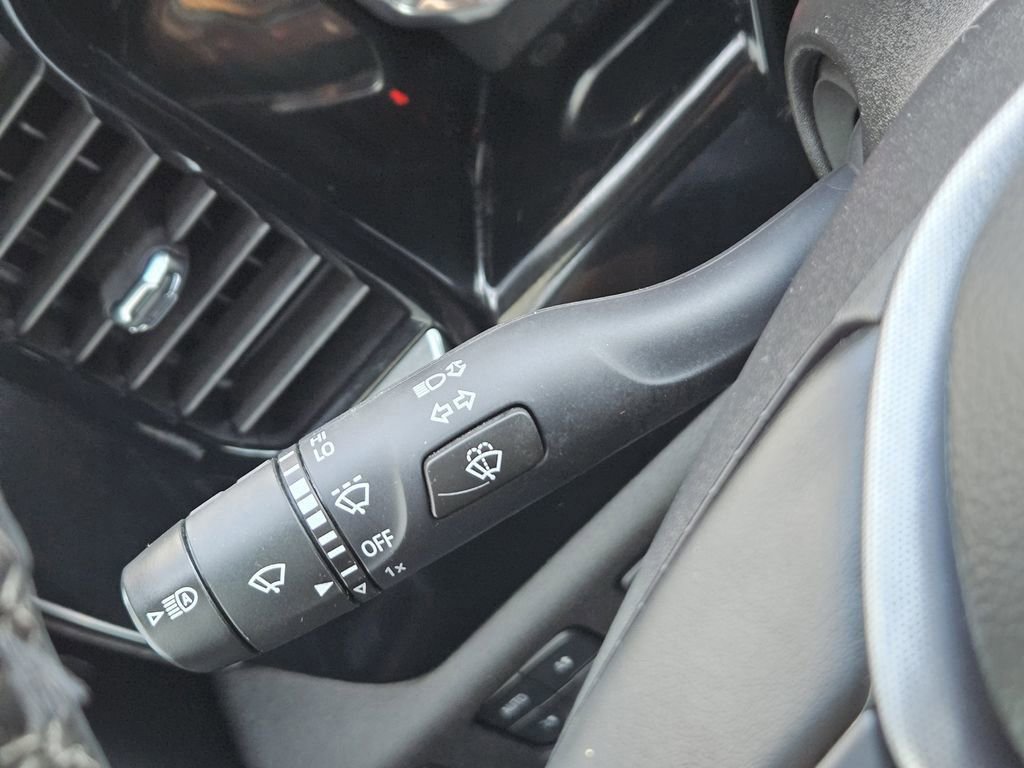 Used 2024 GMC Sierra 2500 SLT w/ SLT Premium Package image 28