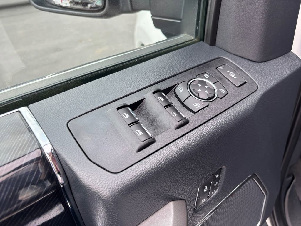 Used 2022 Ford F350 Platinum w/ FX4 Off-Road Package AWD/4WD image 24