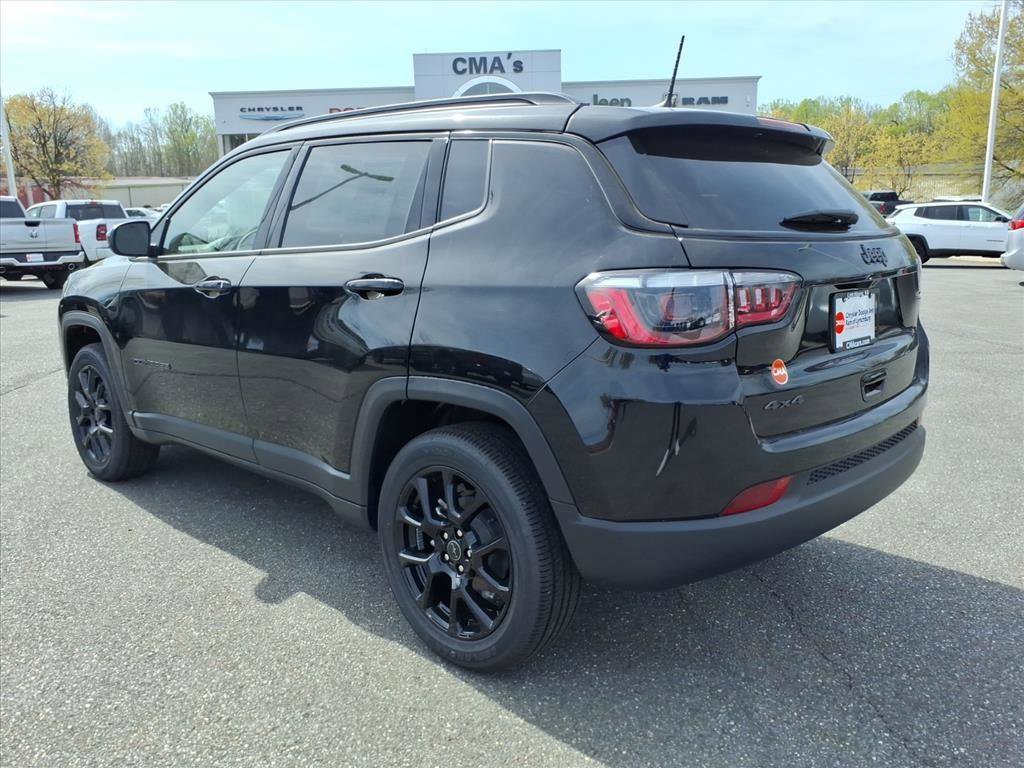 New 2026 Jeep Compass Latitude image 7