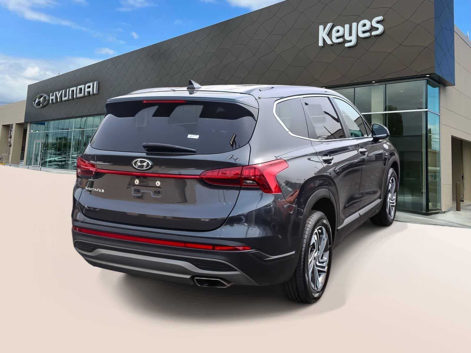 Certified 2022 Hyundai Santa Fe SE image 4