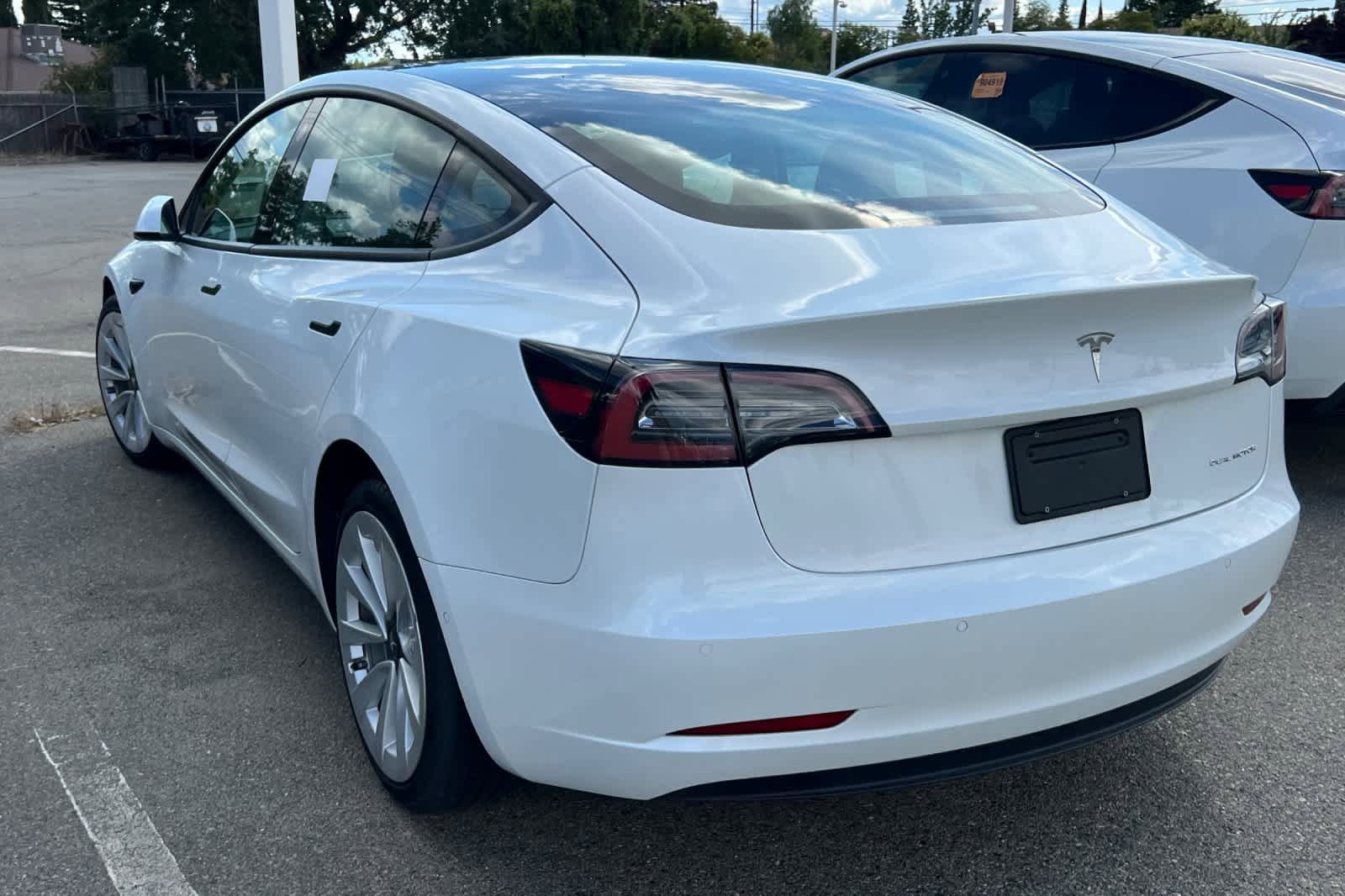Used 2022 Tesla Model 3 Long Range AWD/4WD image 6