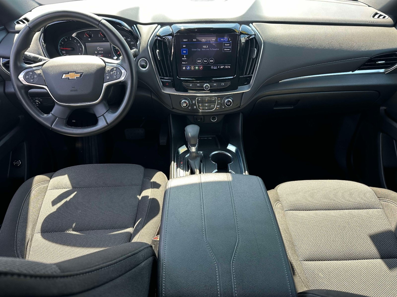 Used 2023 Chevrolet Traverse LT FWD image 14