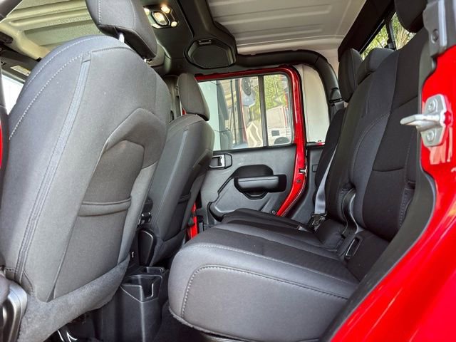 Used 2023 Jeep Gladiator Sport image 17