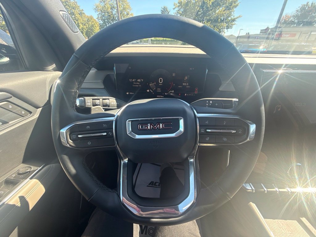 Used 2026 GMC Acadia Elevation w/ Elevation Premium Package FWD image 25
