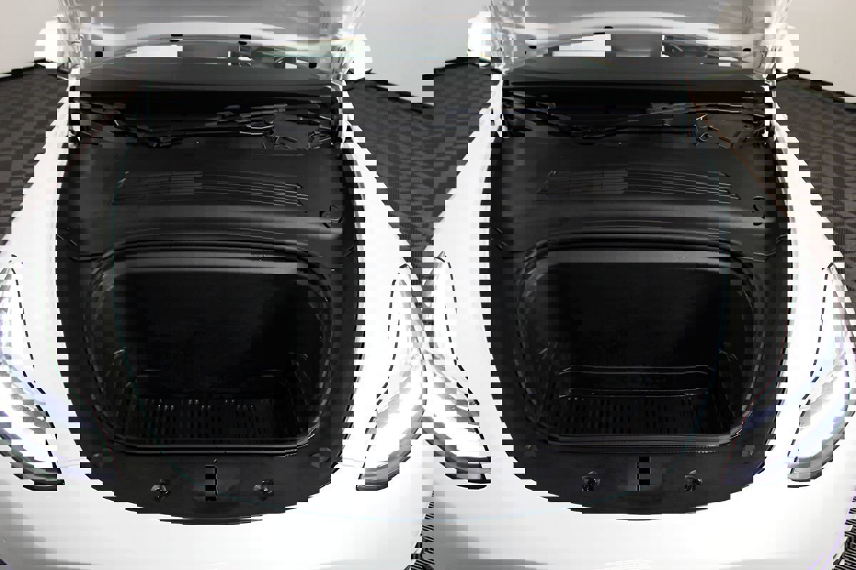 Used 2020 Tesla Model Y Long Range image 43